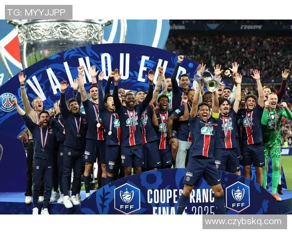 球星集结实况足球联赛激战一触即发，激情对决引爆全球赛事热潮